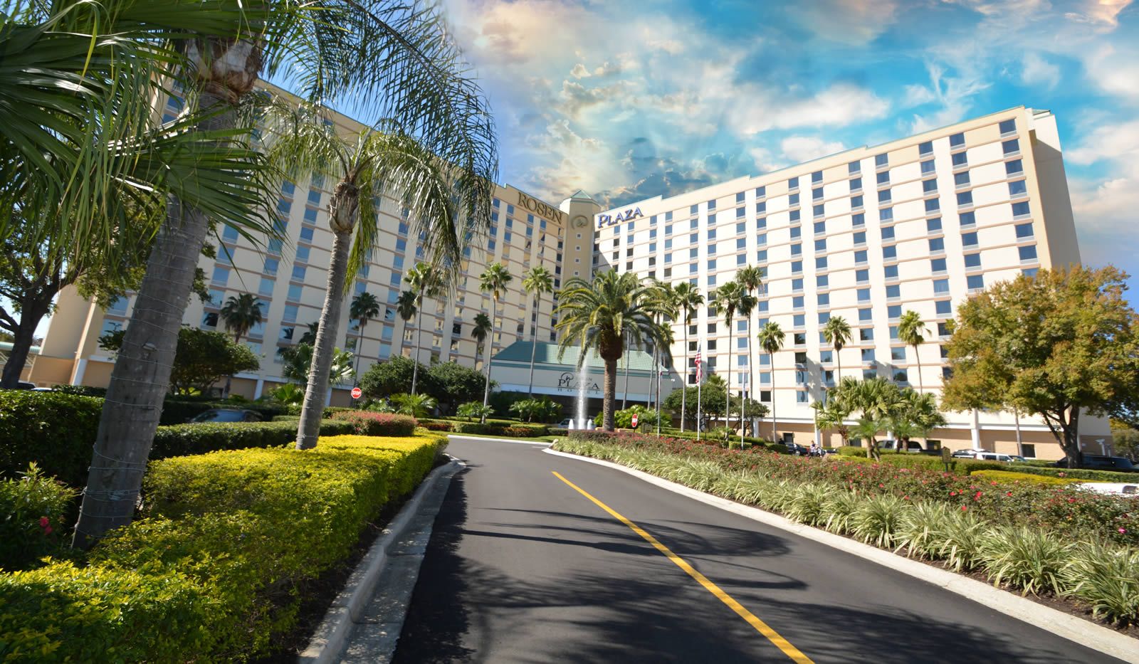 rosen-plaza-1