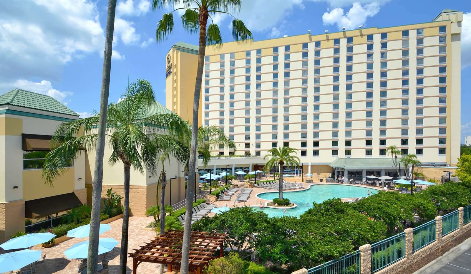 rosen-plaza-4